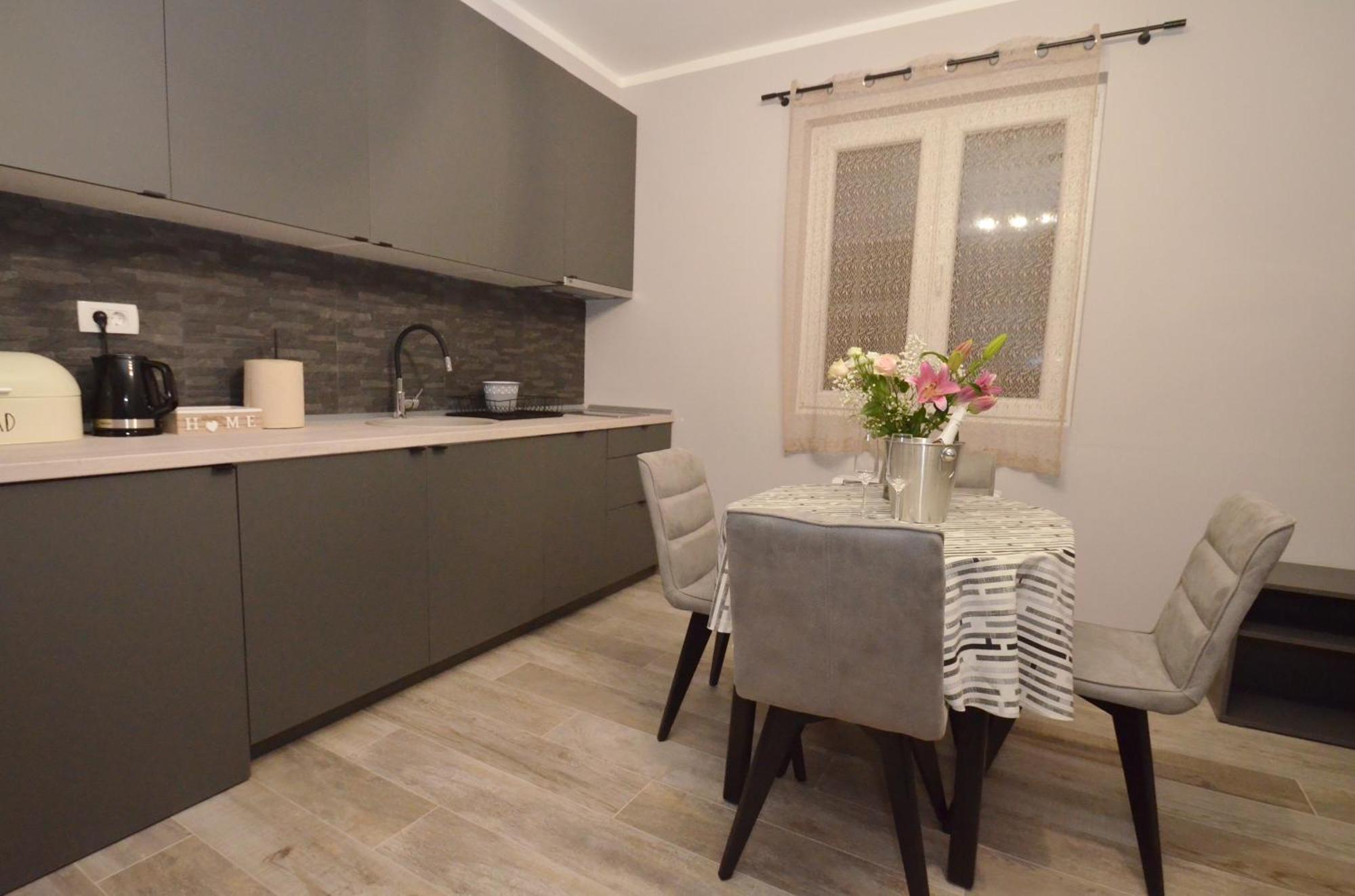 Apartments Orizzonte With Beautiful View Of The Bay Kotor Exterior foto