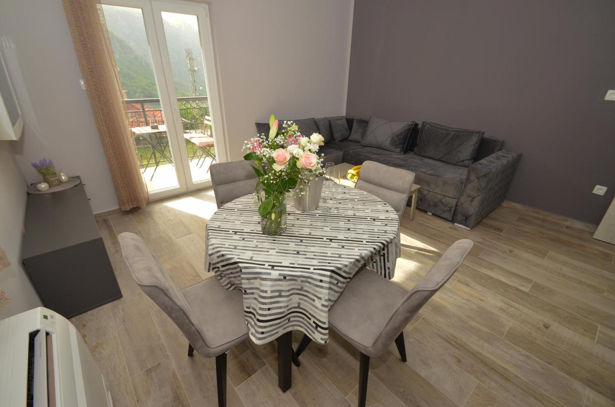 Apartments Orizzonte With Beautiful View Of The Bay Kotor Exterior foto